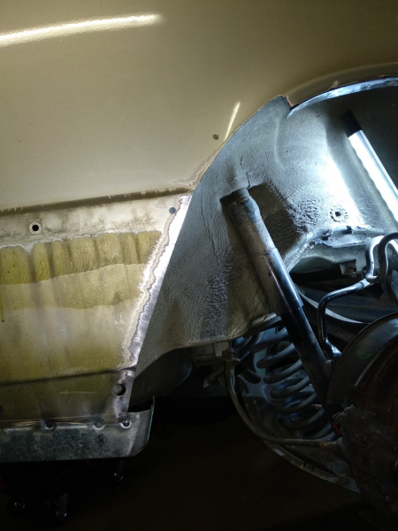 Seitenteil reparieren - kompletten Radlauf innen und außen instandsetzen und lackieren